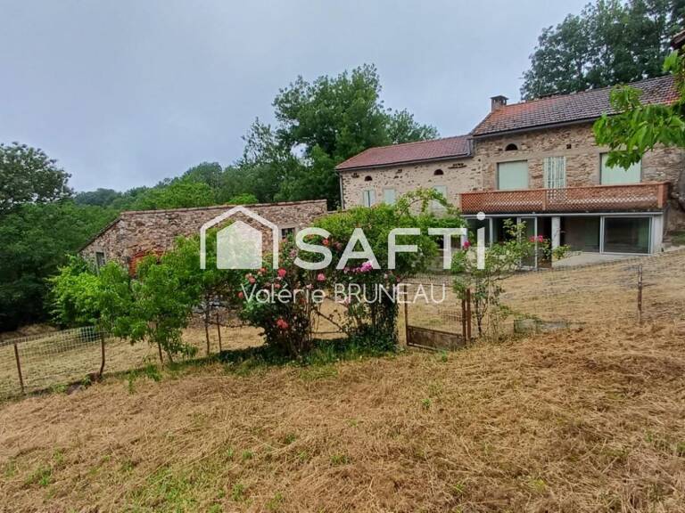 Corps de ferme 182m2 habitables avec env. 600 m² de dépendances  Fort potentiel — photo 1
