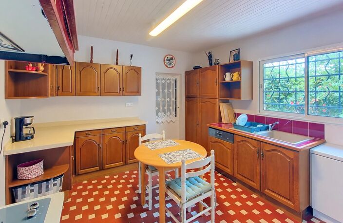 Appartement avec jardin et parkings — photo 4