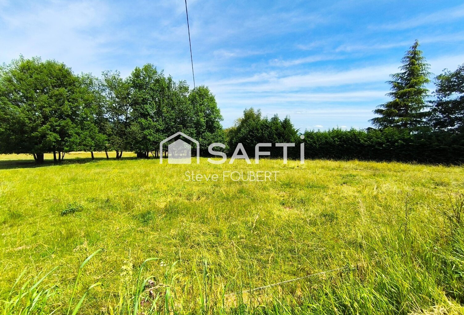 TERRAIN CONSTRUCTIBLE DE 2516 M2 — photo 1
