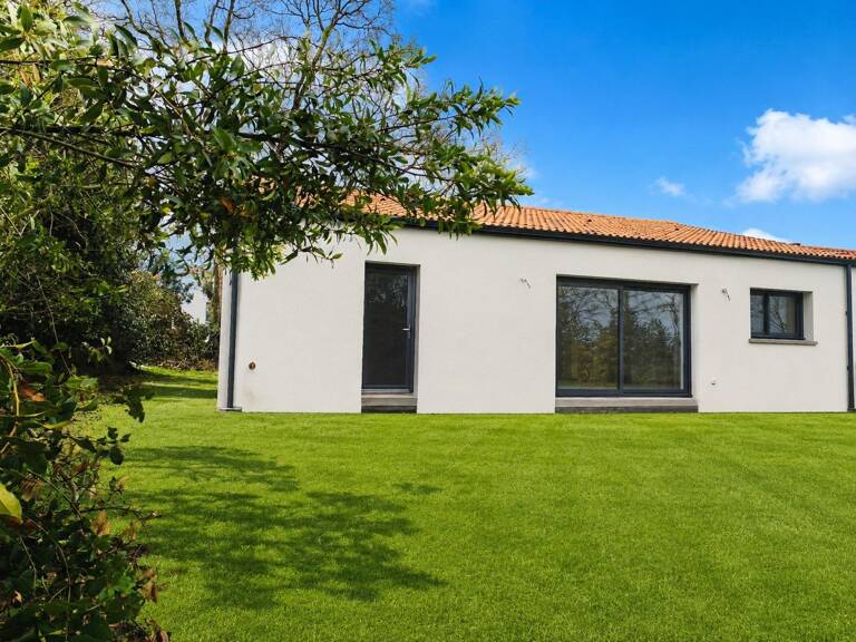 MAISON NEUVE 90 m² - 5 P - 3 CHAMBRES et 1 BUREAU — photo 1