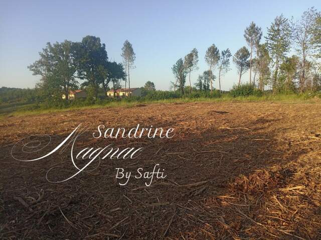 terrain constructible de 6550m² avec vue — photo du bien