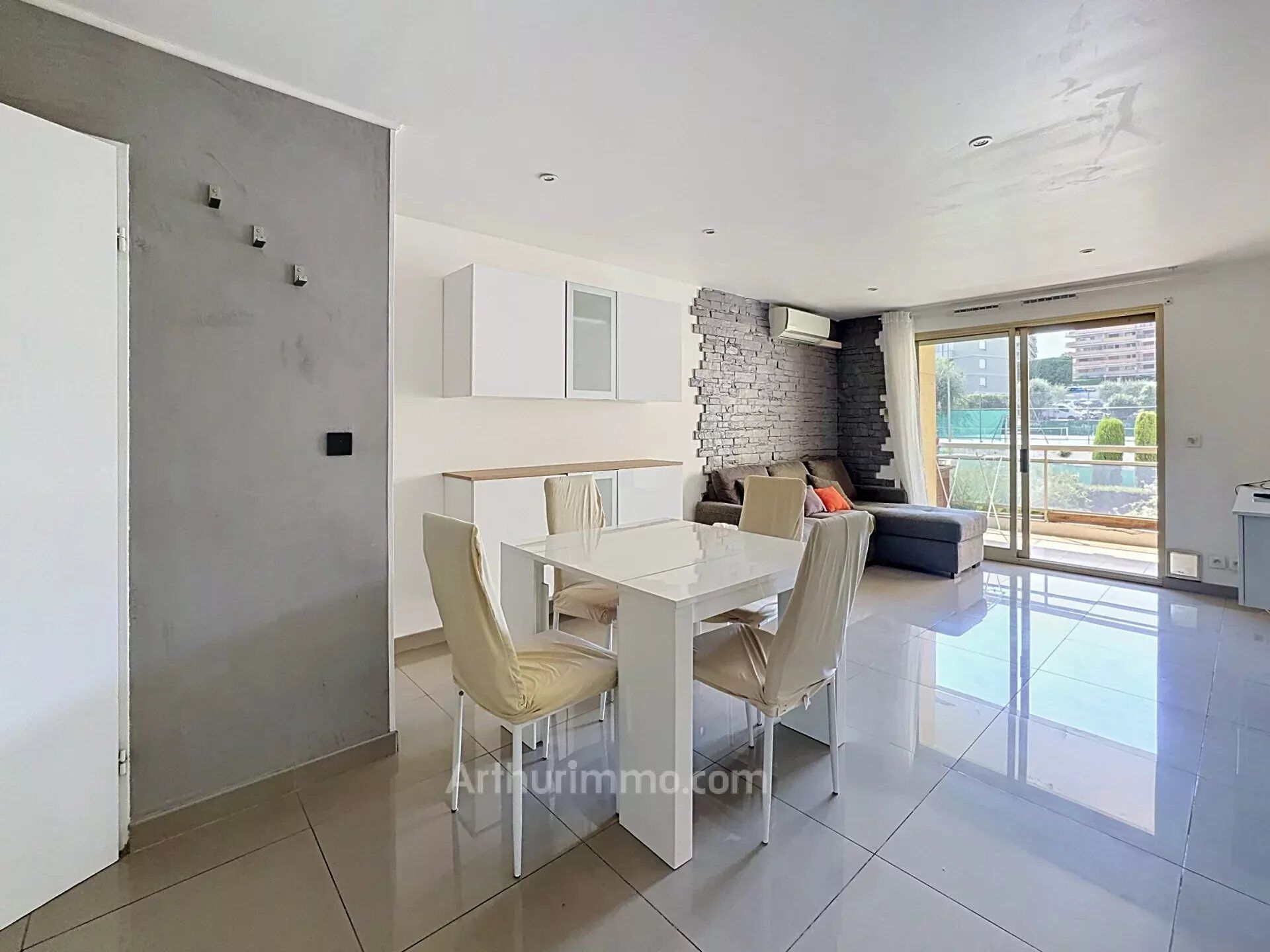 Appartement 2 pièces 40 m² · à Le Cannet · 40 m² · 181 000 €