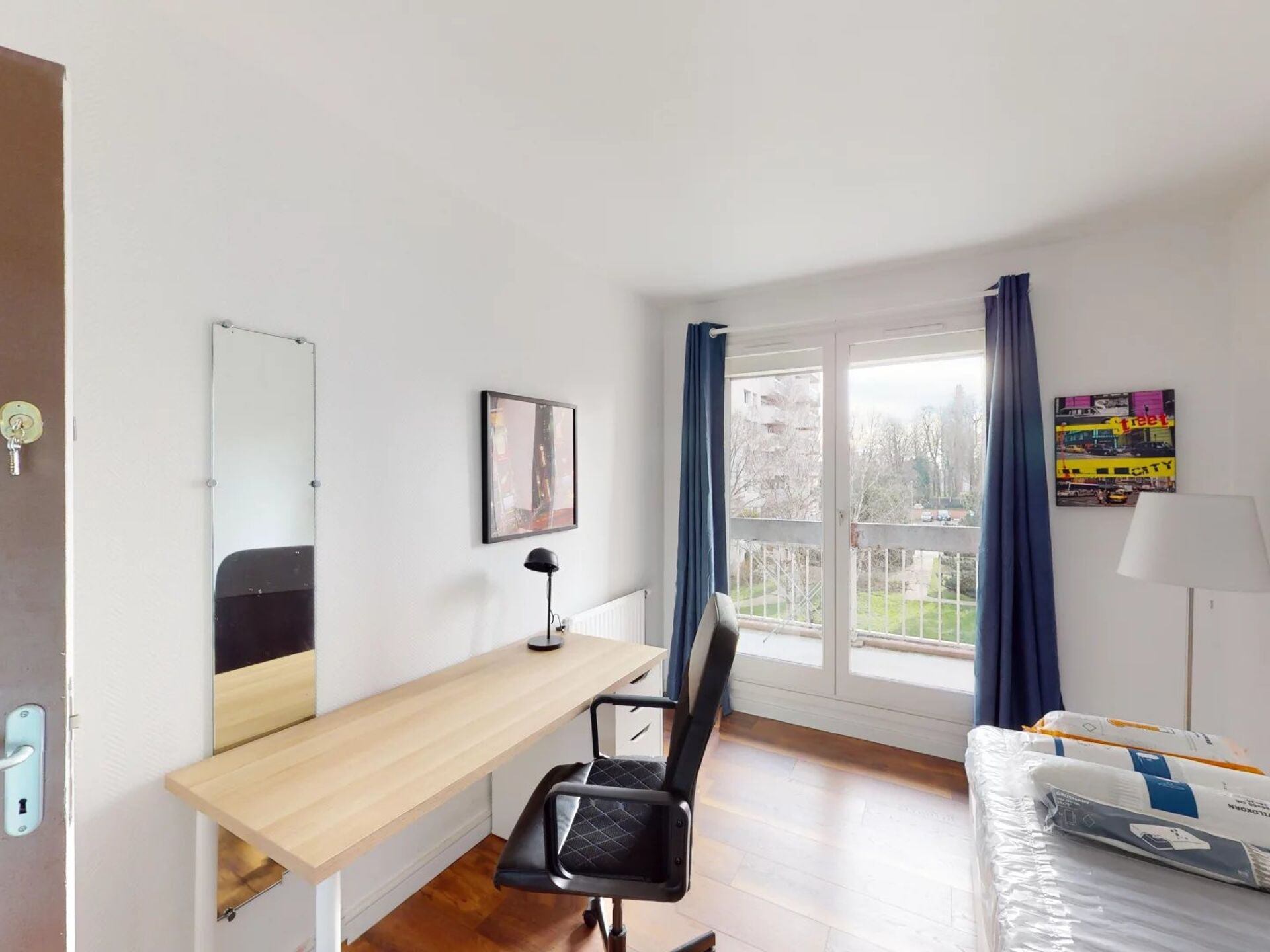 Appartement 5 pièces 96 m² · à Évry-Courcouronnes · 96 m² · 2 010 €