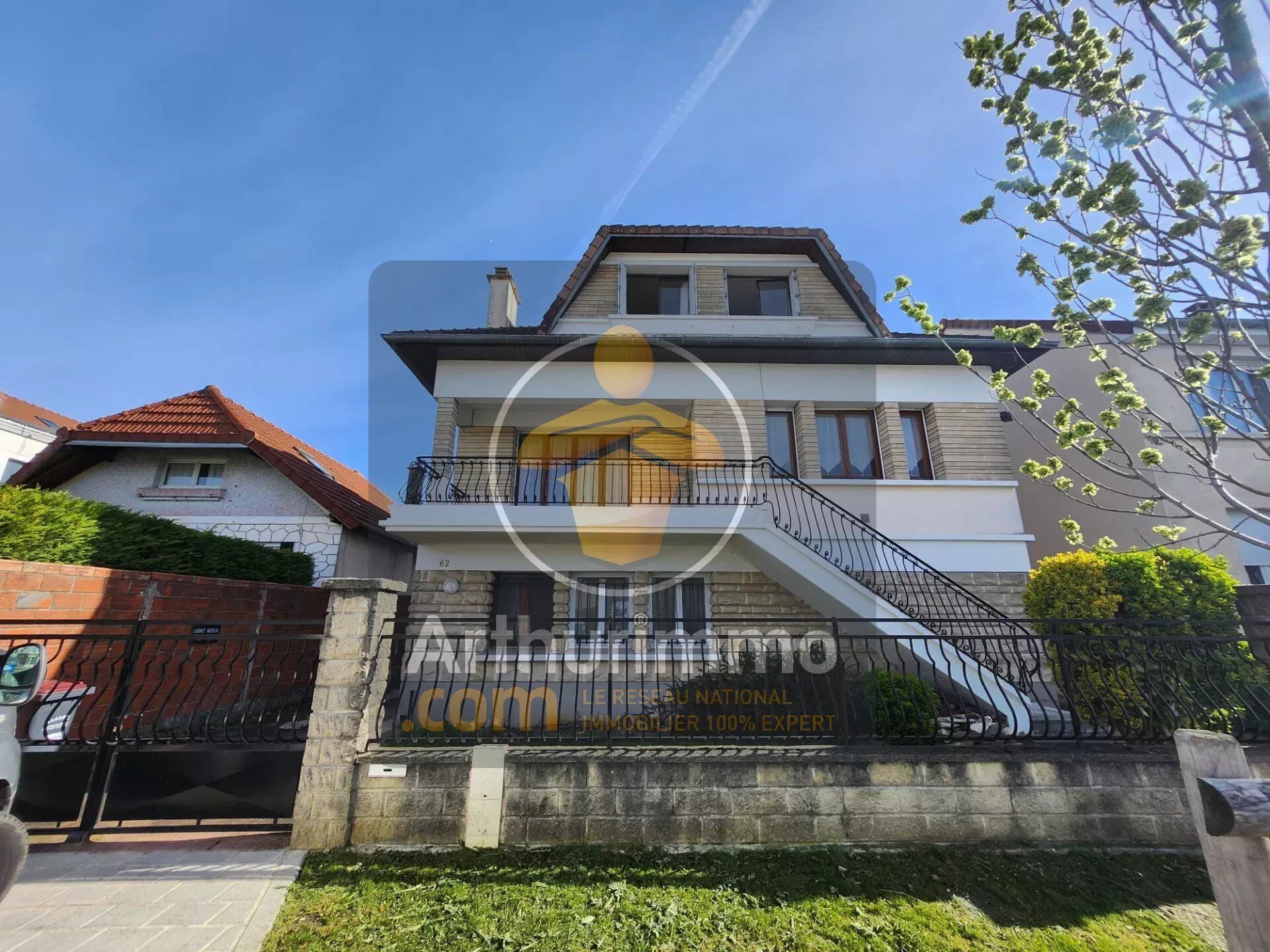 Maison 7 pièces 242 m² · à Ormesson-sur-Marne · 242 m² · 460 000 €