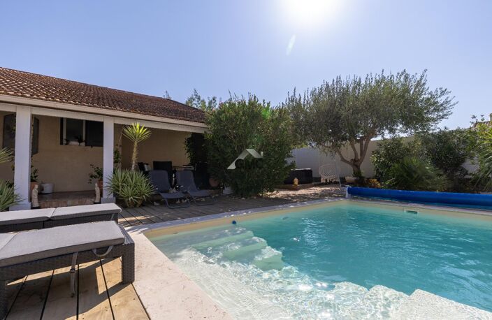 Villa — photo 3