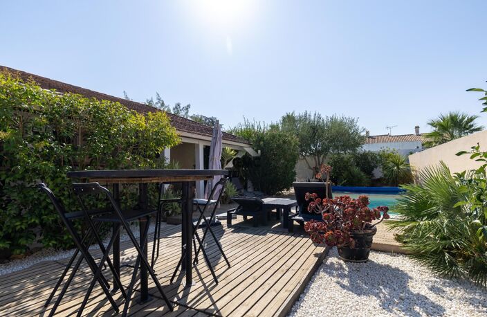 Villa — photo 4