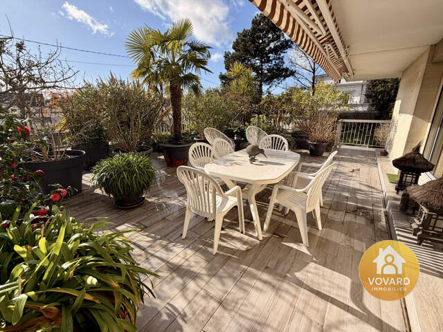F5 - 3 CHAMBRES  DE 117 M2 AVEC TERRASSE DE 74 M2 — photo du bien