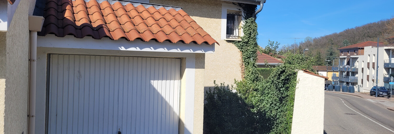 Maison 4 Pièces 75 m² à louer à Saint-Quentin-Fallavier (38070)
