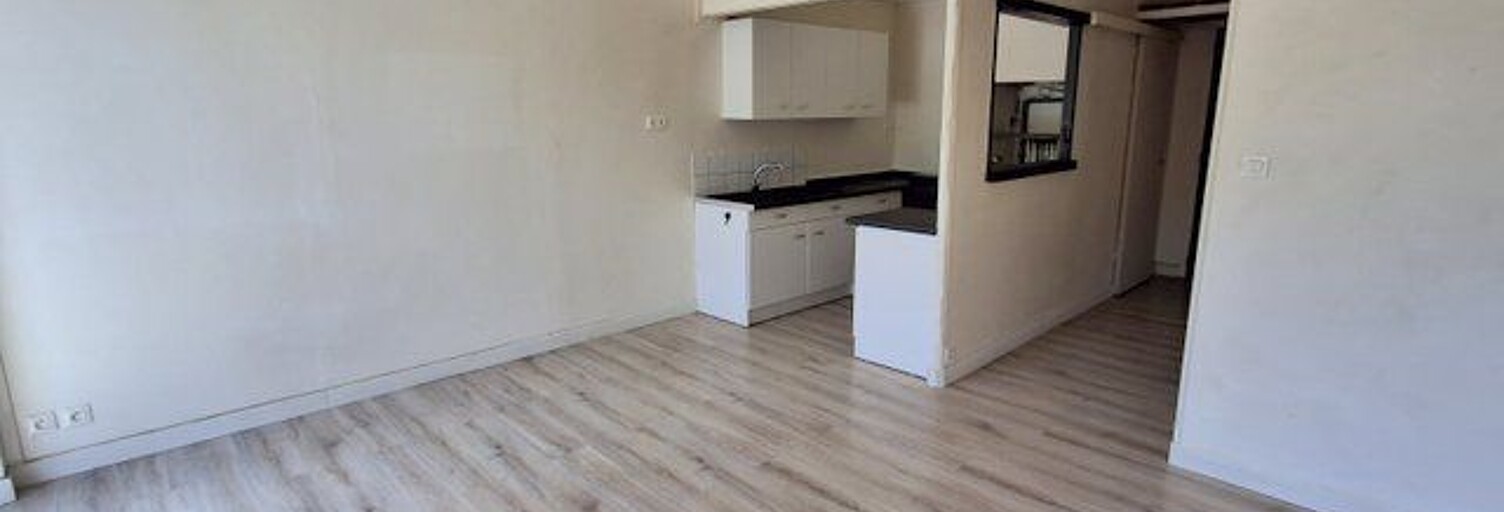 Appartement 1 Pièce 29 m² à vendre à Les Vans (07140)