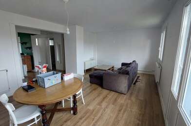 Appartement 3 pièces 856 €