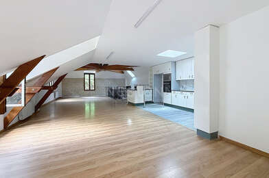 Appartement 5 pièces 1300 €