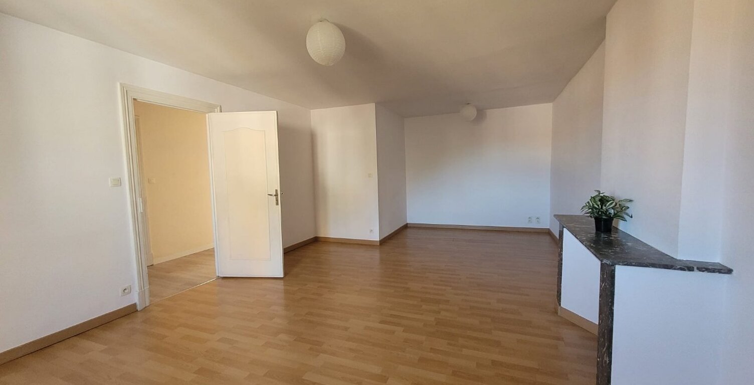 Location appartement 4 pièces 97 m² à Foix (09000) — photo 1