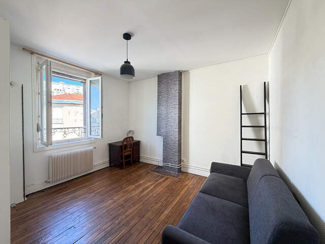 STUDIO MEUBLE - 29 M² - SECTEUR SAINT REMI — photo du bien