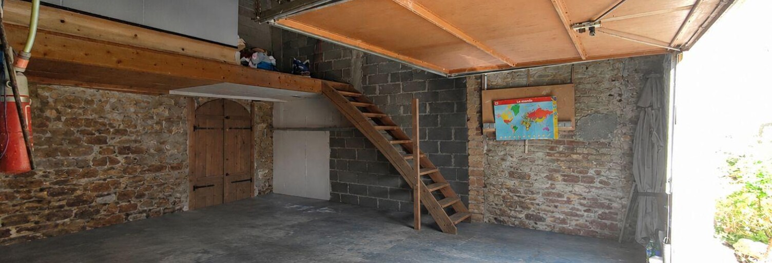 Garage  52 m² à louer à Chars (95750)