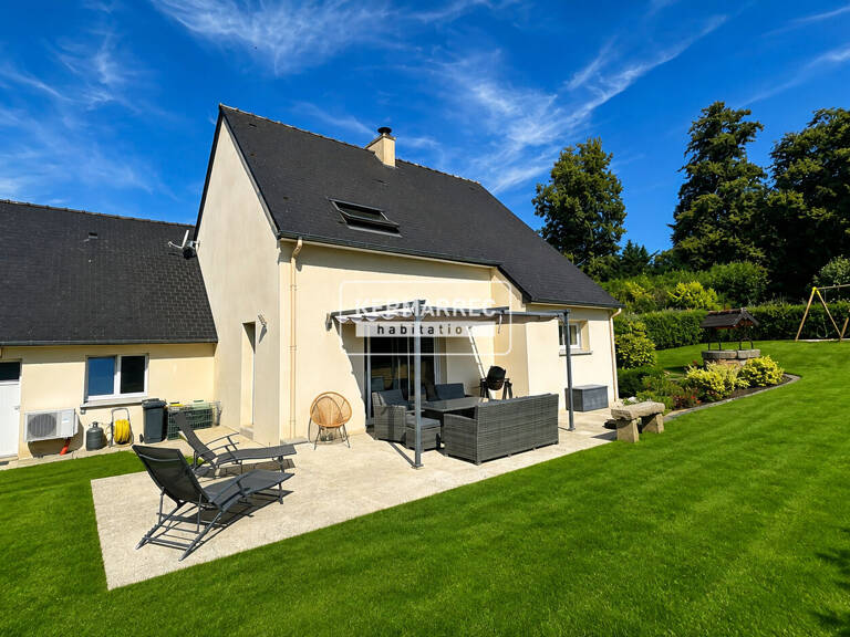 A VENDRE Maison La Chapelle Erbree 6 pièce(s) 124 m2 - 277 000  HAI — photo 1