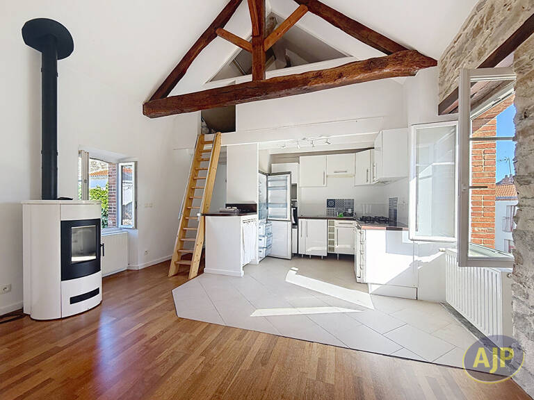 Appartement Sainte Pazanne — photo 1