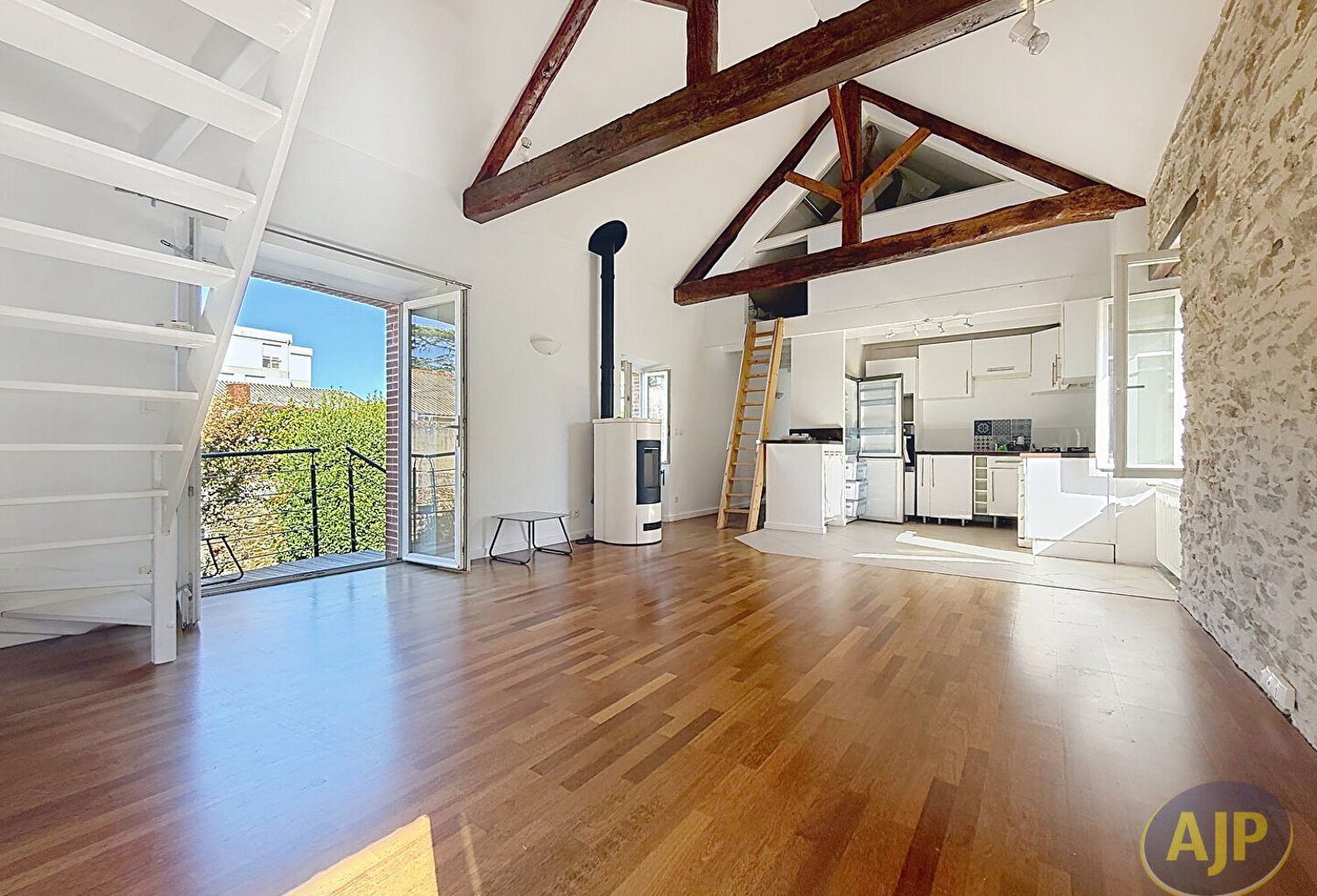 Appartement Sainte Pazanne — photo 1