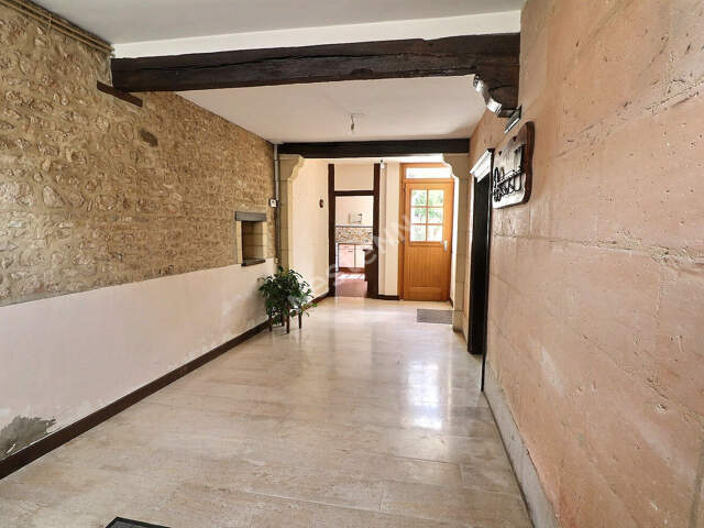 Maison ancienne à vendre à Prouilly - 6 chambres, grand terrain — photo du bien