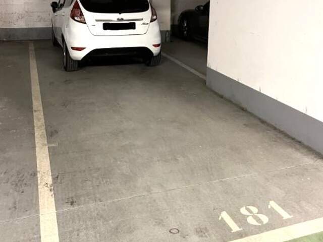 Vente Parking 20 m&sup2; — photo du bien