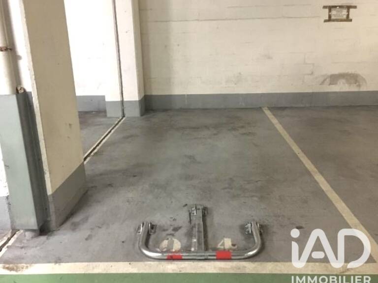 Vente Parking 50 m&sup2; — photo 1