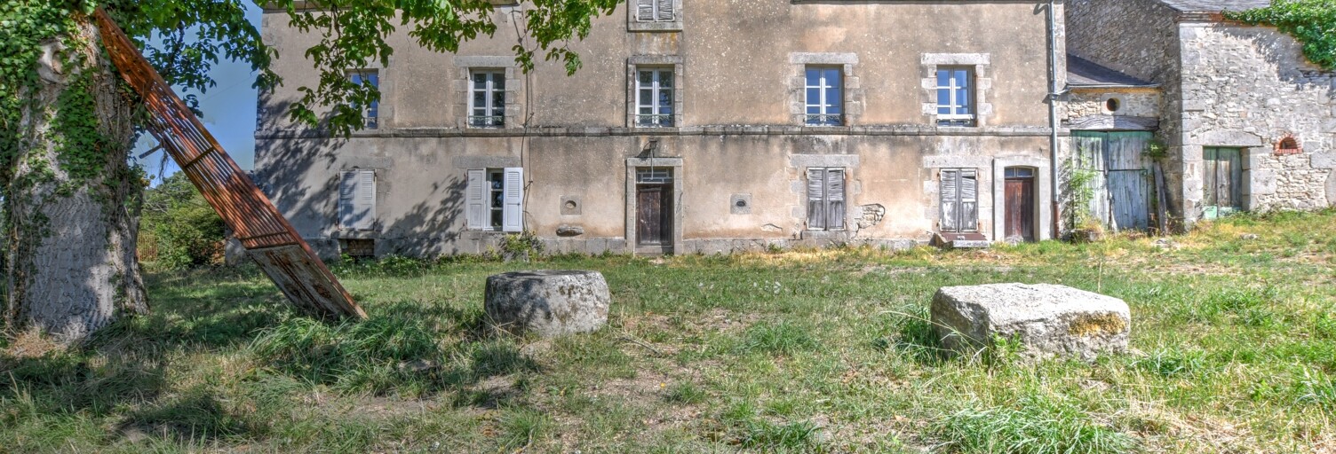 Maison 12 Pièces 329 m² à vendre à Saint-Léger-le-Guérétois (23000)