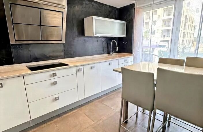 Vente Maison/villa 8 pièces — photo 4