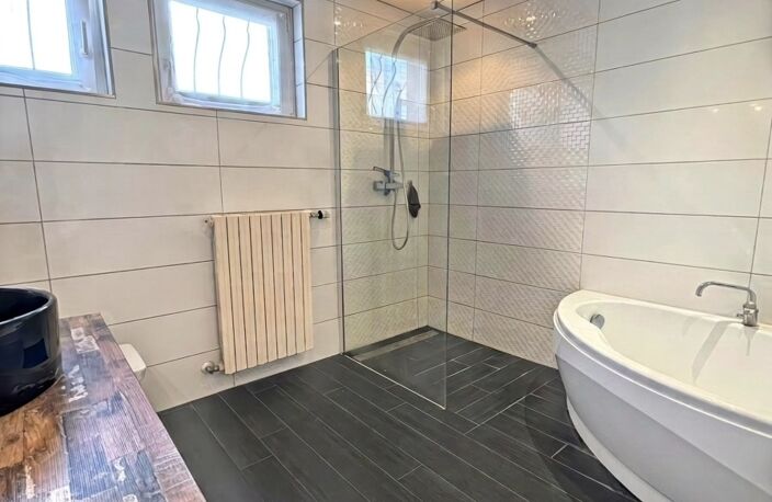Vente Maison/villa 8 pièces — photo 5