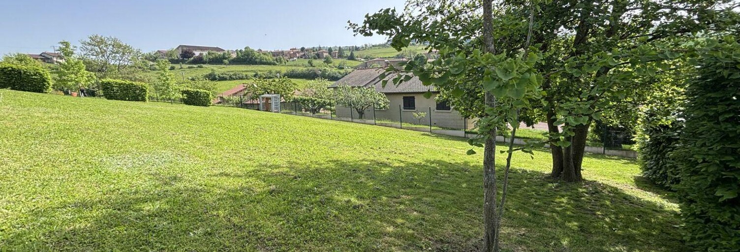 Terrain  700 m² à vendre à Val d'Oingt (69620)