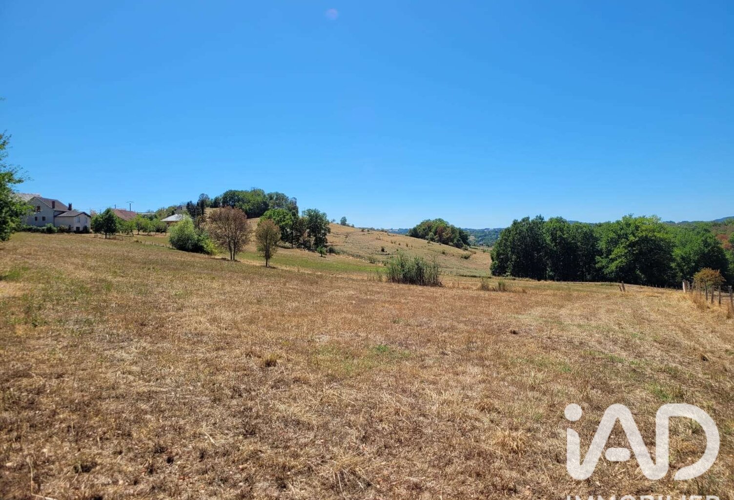 Vente Terrain à bâtir 4 110 m&sup2; — photo 1