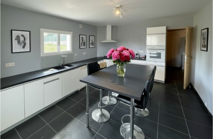 Vente Maison/villa 6 pièces — photo 4