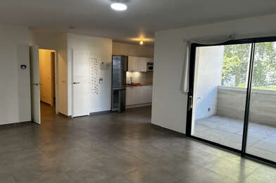 Appartement 3 pièces 780 €