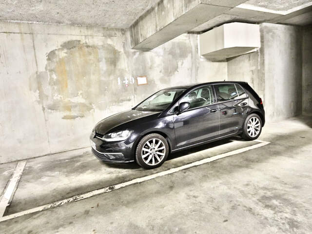 Place de stationnement - 104 rue Pierre Valdo — photo du bien