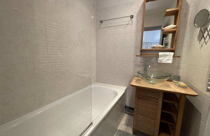 T3 DUPLEX AVEC TERRASSE - SALON - 201500 € (Honoraires charge vendeur) — photo 4