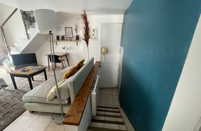 T3 DUPLEX AVEC TERRASSE - SALON - 201500 € (Honoraires charge vendeur) — photo 5