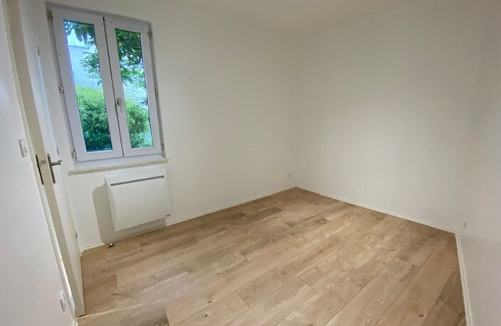 Roanne, 52 Rue des Minimes — photo 4