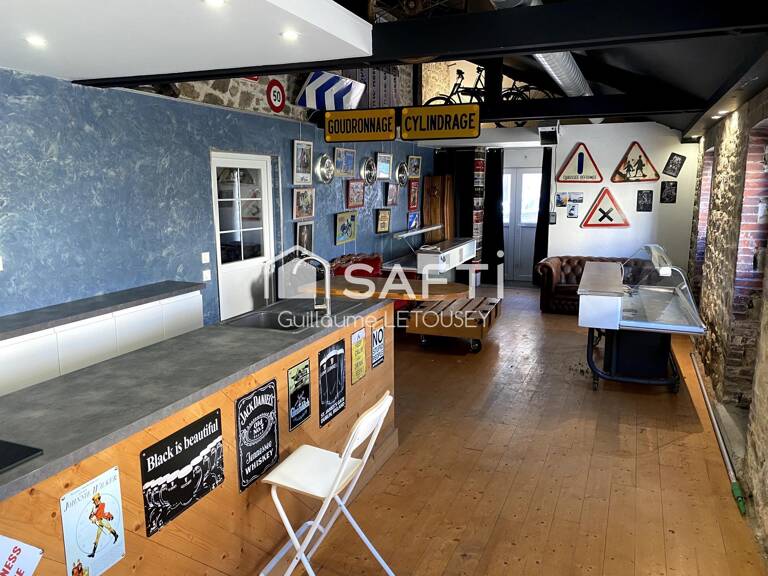 Maison ou commerce de 147m2 au sol à Coutances — photo 1
