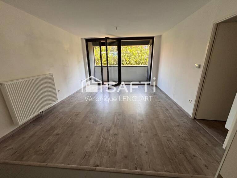 LILLE  Rives Blanches  T3 avec loggia et parking — photo 1