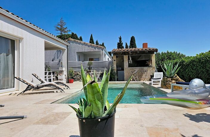 Maison 4 faces avec piscine,  Une opportunité rare ! — photo 3