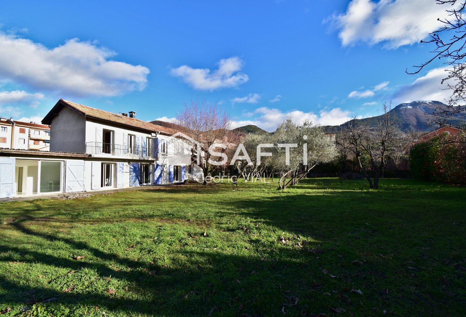 Digne, Villa rénovée 136m² 4 chambres Jardin 840m² — photo 1