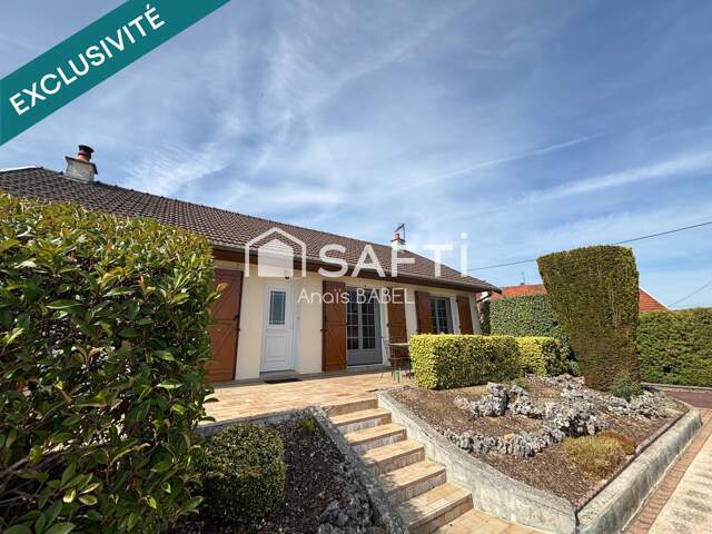 Pavillon familiale avec 3 chambres, sous-sol complet et terrasses — photo du bien