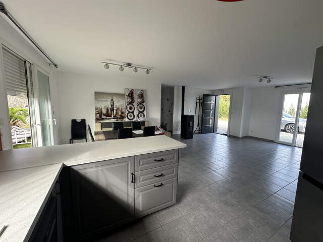10 mn de Marmande classe energie AA , pour cette villa sans travaux ! — photo du bien
