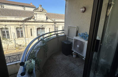 Marmande coeur de ville à louer appartement T2 meublé, climatisé avec terrasse, acsenseur et parking — photo du bien