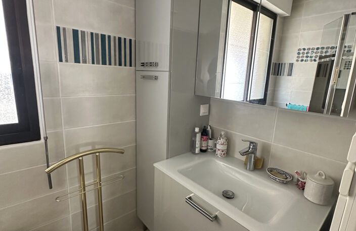 Marmande coeur de ville à louer appartement T2 meublé, climatisé avec terrasse, acsenseur et parking — photo 3