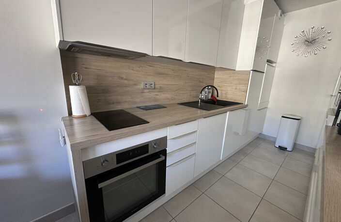 Marmande coeur de ville à louer appartement T2 meublé, climatisé avec terrasse, acsenseur et parking — photo 5