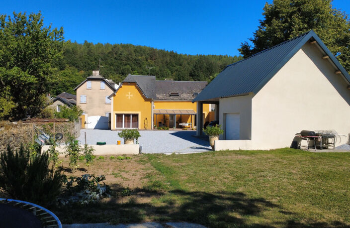 MAISON DE CARACTÈRE FAMILIALE PROCHE DE LOURDES — photo 3