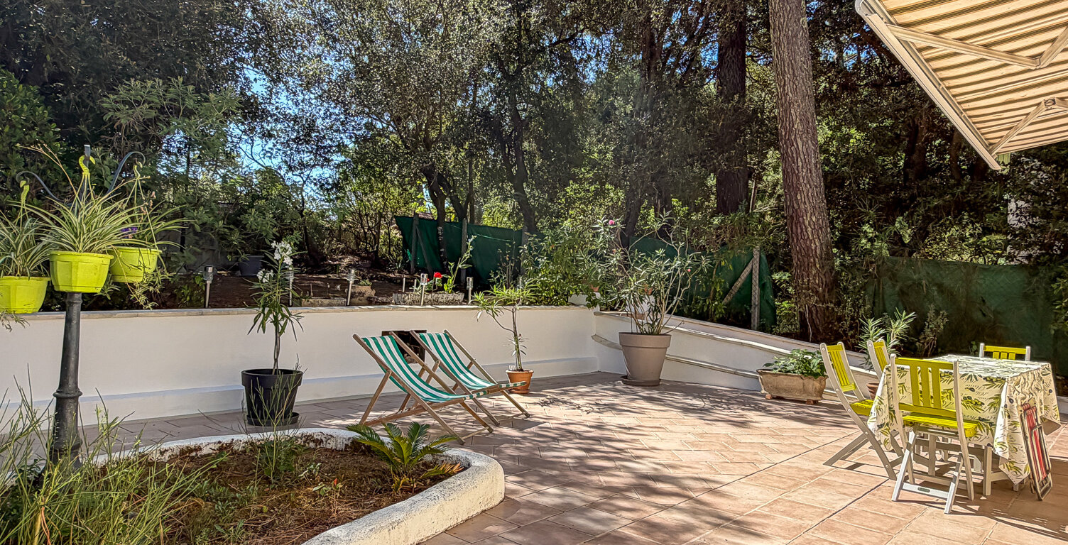 L'ENCHANTÉE — photo 1