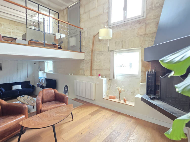 SUPERBE ECHOPPE DOUBLE FAMILIALE  BORDEAUX SAINT AUGUSTIN — photo 1