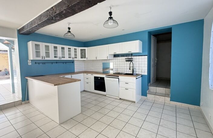 Maison en pierre de 4 pièces principales — photo 3
