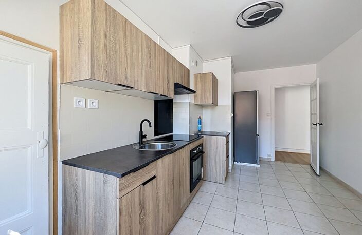 Vente immeuble   Néris-les-Bains (03310) — photo 2
