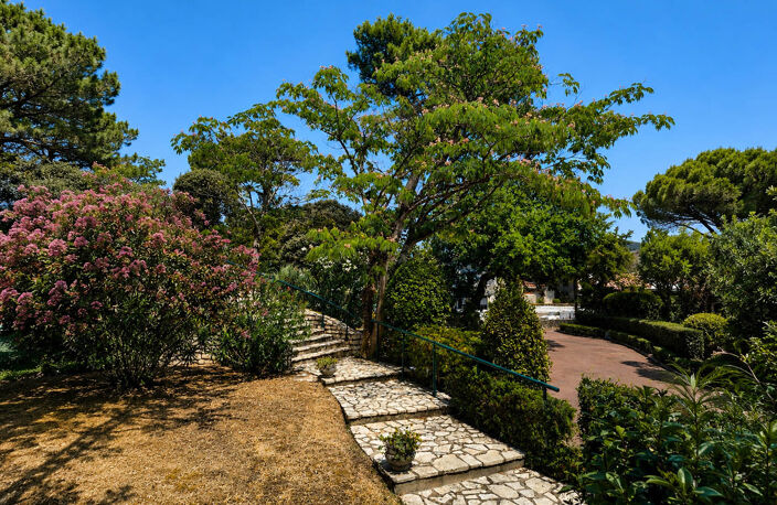 ROYAN - ENTRE LES QUARTIERS DU PIGEONNIER ET DE PONTAILLAC - 350 M PLAGES - BEL APARTEMENT T3 LUMINEUX — photo 4